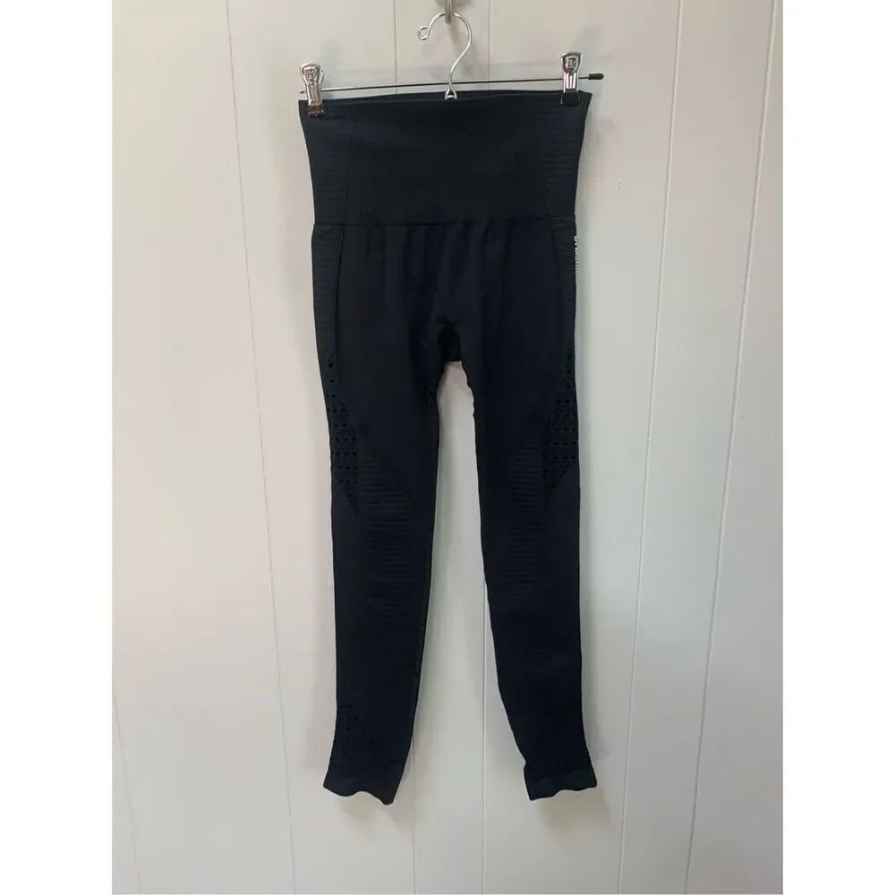 Gymshark Women's Perforated Performance Seamless Leggings Black Size XS